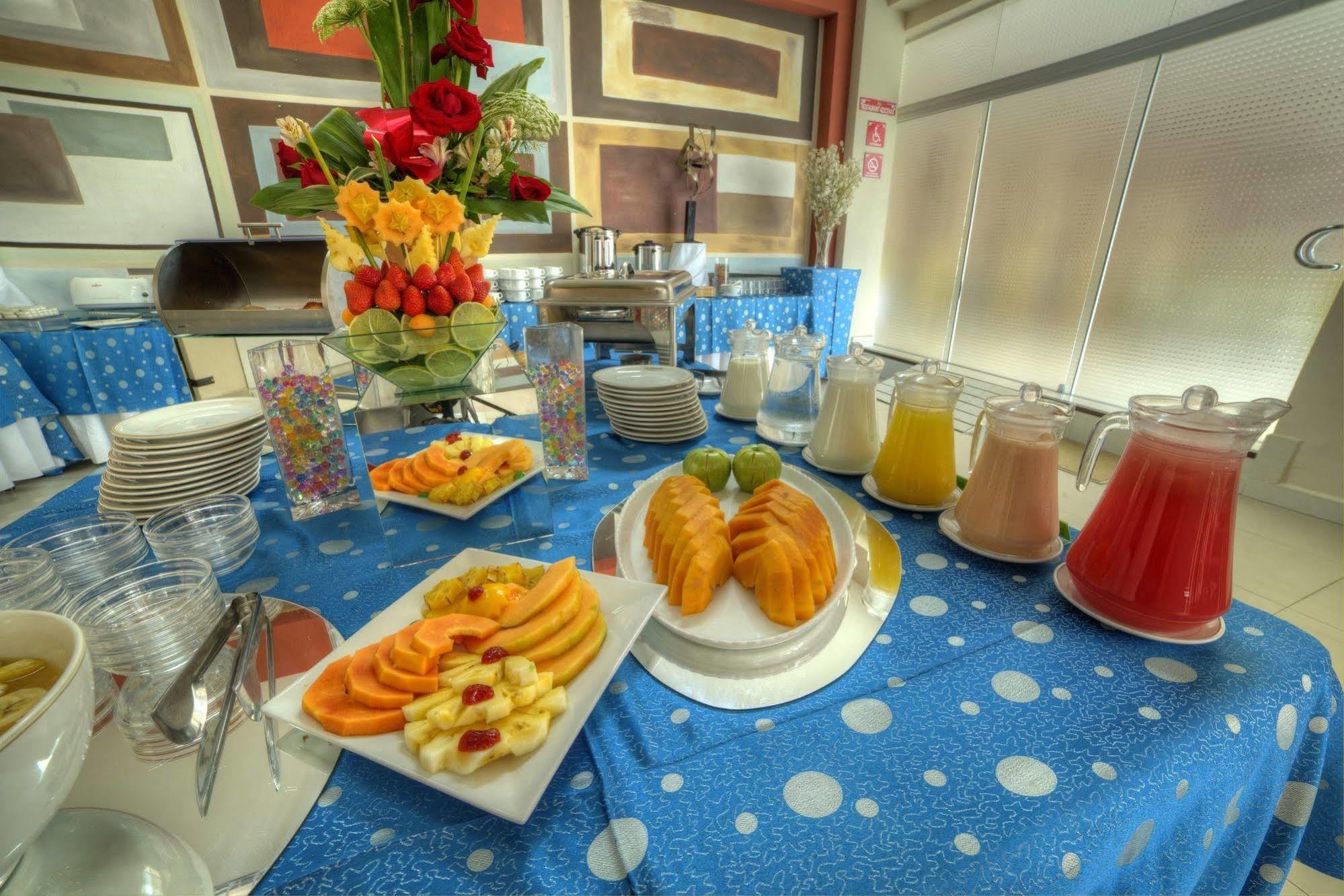 Hotel Regina Кочабамба Экстерьер фото